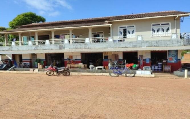 Prédio Comercial com Área Residencial em Faro/PA