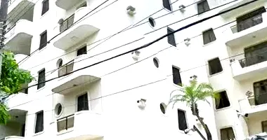 Apartamento com 2 Quartos e 2 Vagas em Leilão