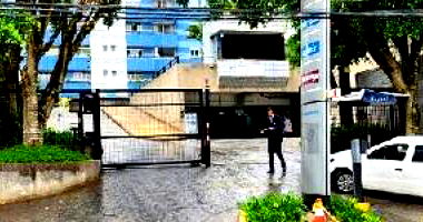Apartamento 158,52m² com 2 vagas na garagem, 9º andar, desocupado