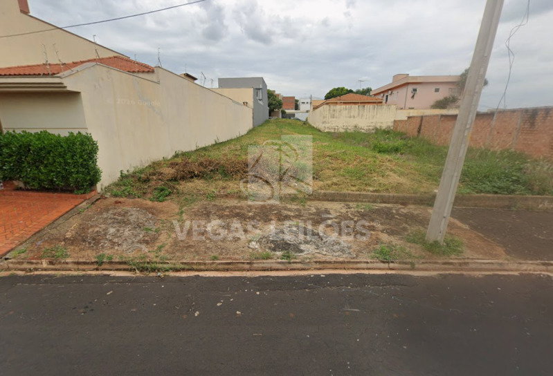 Terreno urbano com 326m² no Alto da Boa Vista