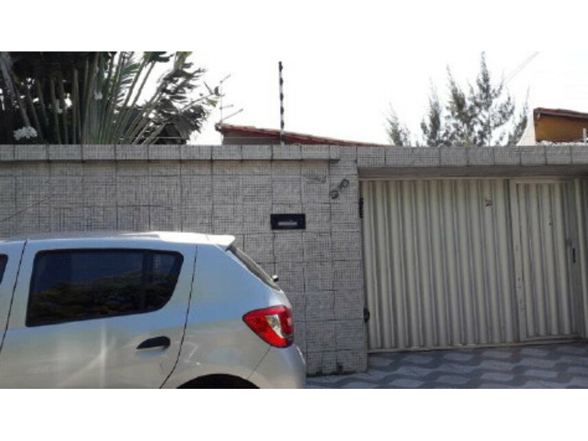 Casa com 3 quartos, 2 banheiros e 149,56m² construídos