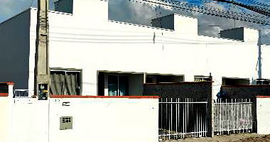 Casa 2 quartos com 1 vaga e área construída de 59,62 m²