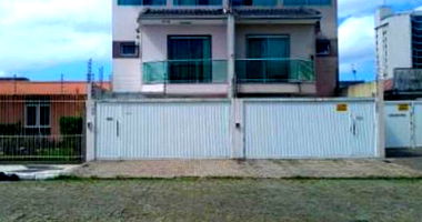 Sobrado 175m² com 2 pavimentos, ocupado, área construída ampla