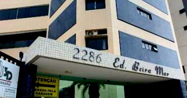 Apartamento 1202 no Edifício Beira Mar com vista para o mar