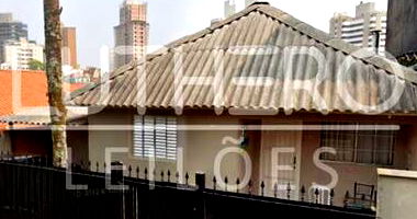 Casa com 3 dormitórios, 214m² construída, 328m² terreno, desocupada