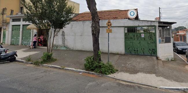 Casa e Ponto Comercial 230m² com potencial comercial em Vila Santa Catarina