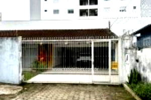 Casa em Blumenau com 3 Quartos e 2 Banheiros