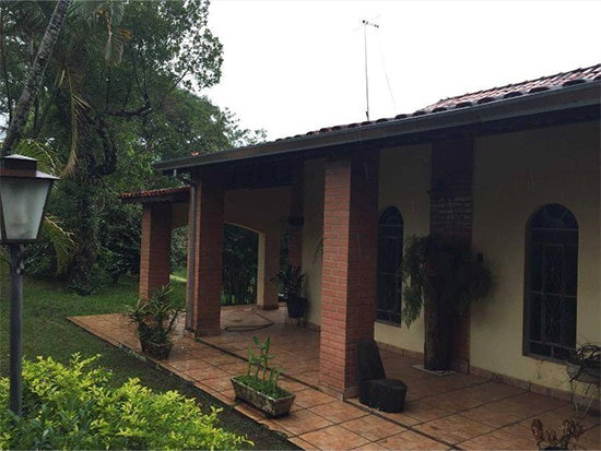Casa com 1 vaga de garagem, 513,8m² construídos, ocupada