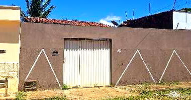 Casa em Extremoz com 2 quartos e 270m² de terreno