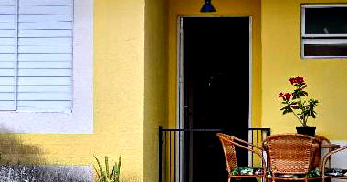 Casa com 2 quartos, 1 vaga de garagem, 43.58m²