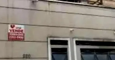 Casa em Leilão com 2 Quartos e 280m² de Área Privativa