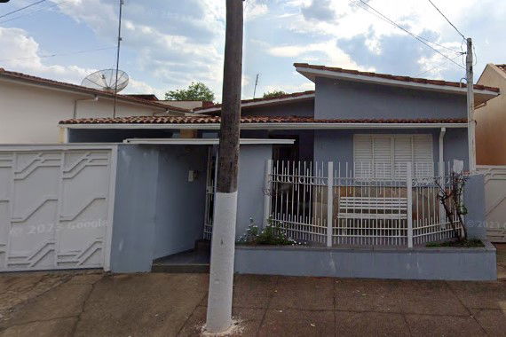 Fração ideal 39,78% de casa com 138,5m² construída, desocupada