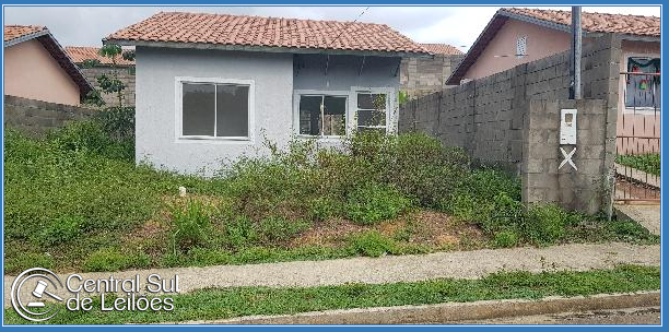 Casa com 2 quartos, 54,09m², terreno 200m², desocupada