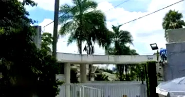 Casa em Leilão com 380m² Construída e 266m² de Terreno