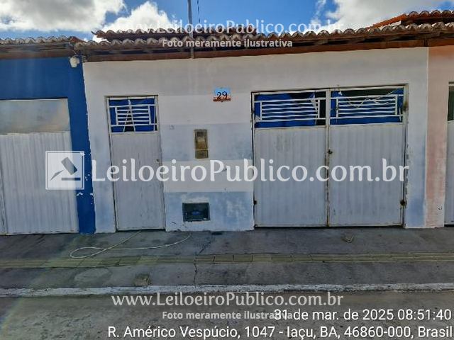 Casa com 2 quartos, 1 banheiro, 1 vaga e 80m² construída