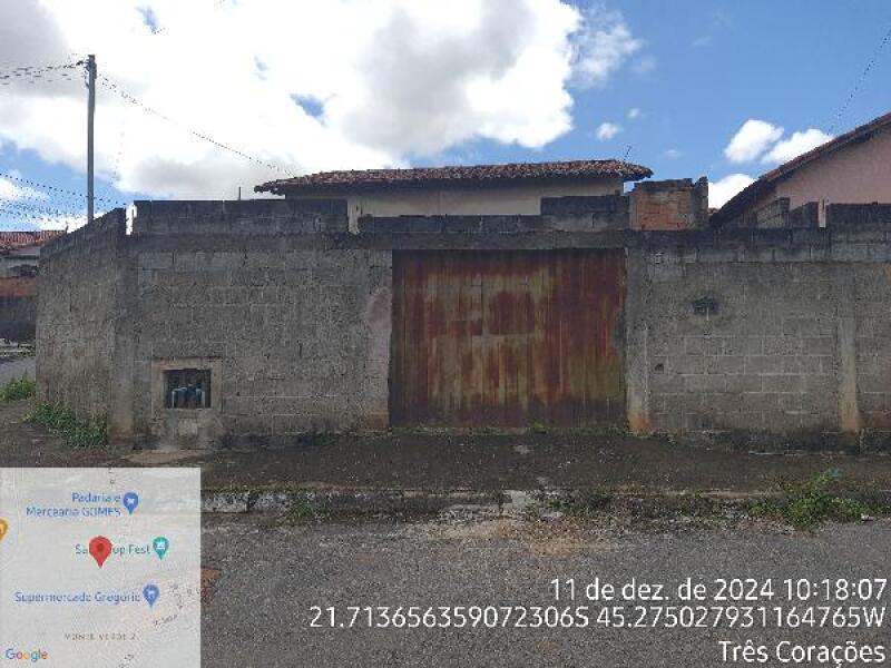 Casa com 2 Quartos e 1 Vaga em Três Corações