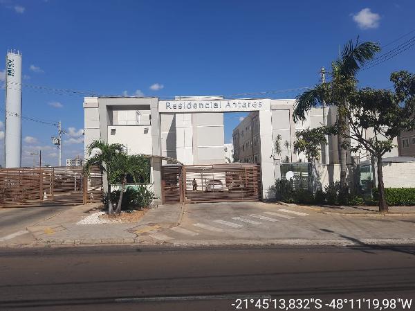 Apartamento com 1 Vaga na Garagem em Araraquara