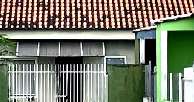 Casa com 2 Quartos e Área Privativa em Paranaguá