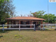 Chácara com Casa e Terreno Amplo em Aragoiânia