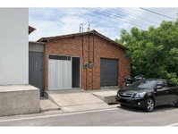Casa com 2 quartos, 2 banheiros e 144,60m² em Jaguaretama