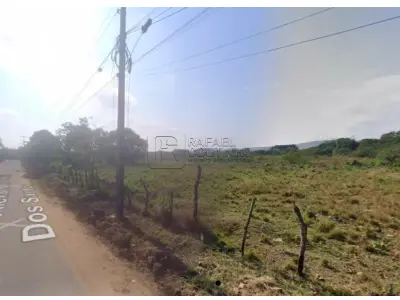 Terreno com Construções em Rio Bonito/RJ - 50.820 m²