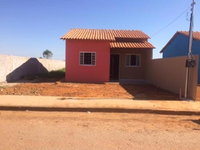 Casa com 2 Quartos e Área Privativa em Boa Esperança