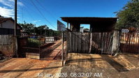 Casa com depósito em terreno de 245m², regular conservação