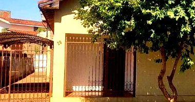 Casa aconchegante com 3 quartos e 1 banheiro, área construída 60m², ocupada