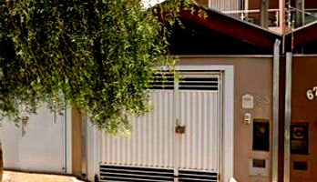 Casa residencial 2 pavimentos com 2 quartos e 1 banheiro, parte ideal 10%