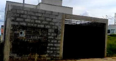 Casa com 1 quarto, 1 banheiro, 36m² construída, terreno 200m²