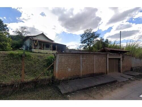 Casa 4 dorms, 198,84m², ocupada em Capim Branco