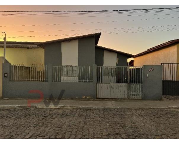 Casa em Itajá/RN com 3 quartos e 2 banheiros