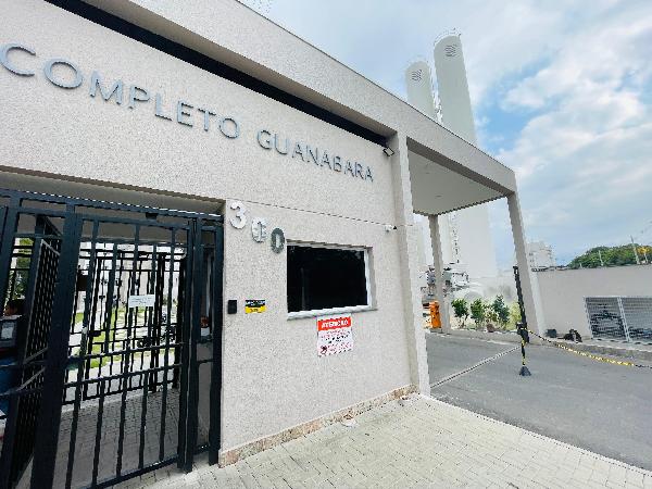 Apartamento com 2 quartos e vaga de garagem