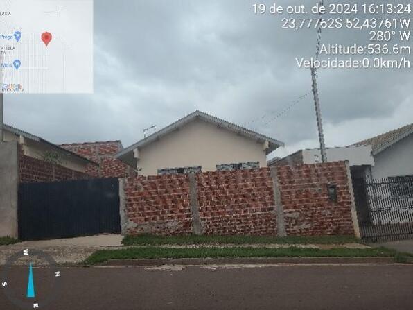 Casa com 2 quartos, 1 banheiro, 45m² área privativa, 1 vaga