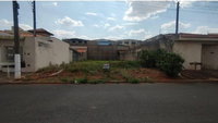 Terreno de 384 m² no Jardim Champagnat