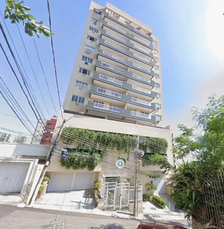 Cobertura de 271m² com 4 quartos, 2 banheiros, ocupada