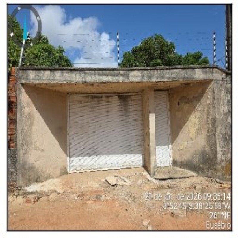 Casa com 90m² de área privativa e 1000m² de terreno
