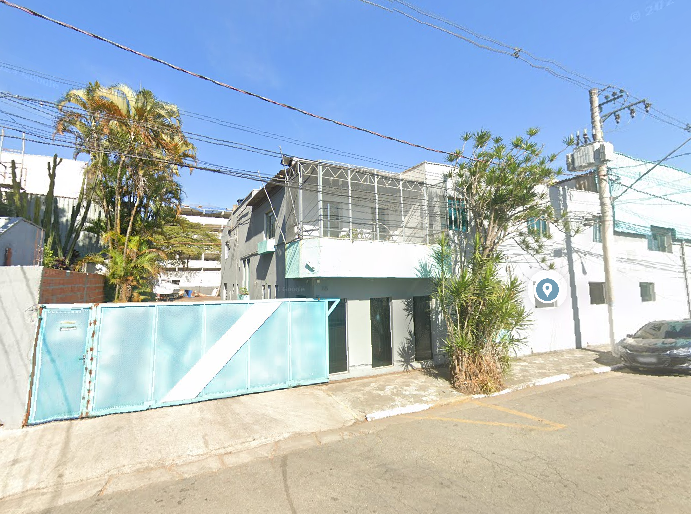 Galpão amplo com 2243,87 m², desocupado e pronto para uso