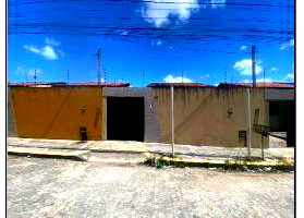 Casa com 2 quartos, 2 banheiros, 73m² construída, 1 vaga