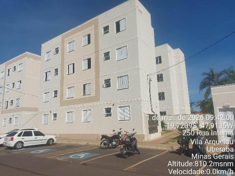 Apartamento com 2 Quartos e Vaga de Garagem em Uberaba