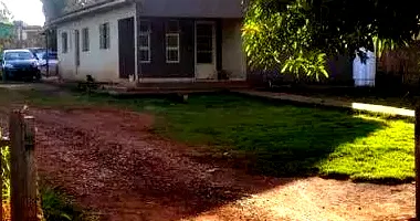 Casa em leilão com 1000m² de terreno e 100m² construída