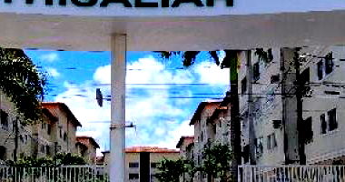 Apartamento com 2 quartos, 2 banheiros e vaga de garagem