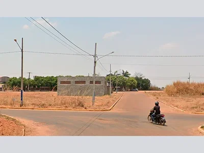 Terreno de 500 m², em loteamento residencial