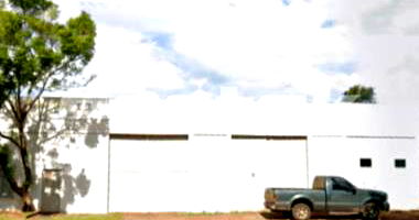 Imóvel Comercial com barracão e escritório 300m², terreno 1308m²