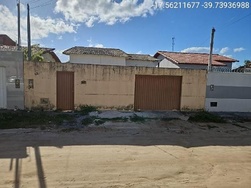 Casa com 2 Quartos e 2 Banheiros em Teixeira de Freitas
