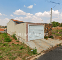 Casa com 2 quartos e 1 suíte em Pirajuí