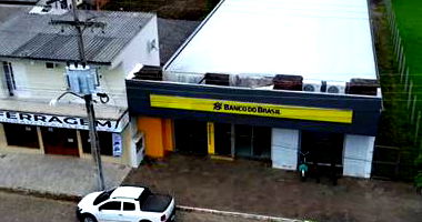 Prédio Comercial com Locação Simultânea