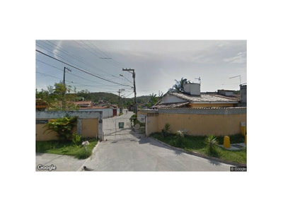 Casa ocupada com 48,22 m² de área privativa