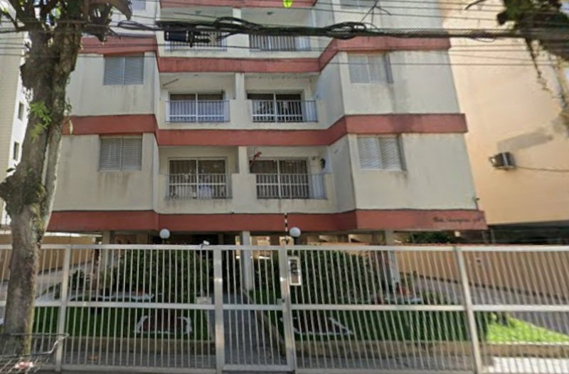 Apartamento com 132,96 m² em Condomínio com Lazer