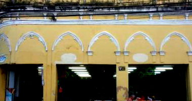 Prédio Comercial com 2 Andares em Localização Central